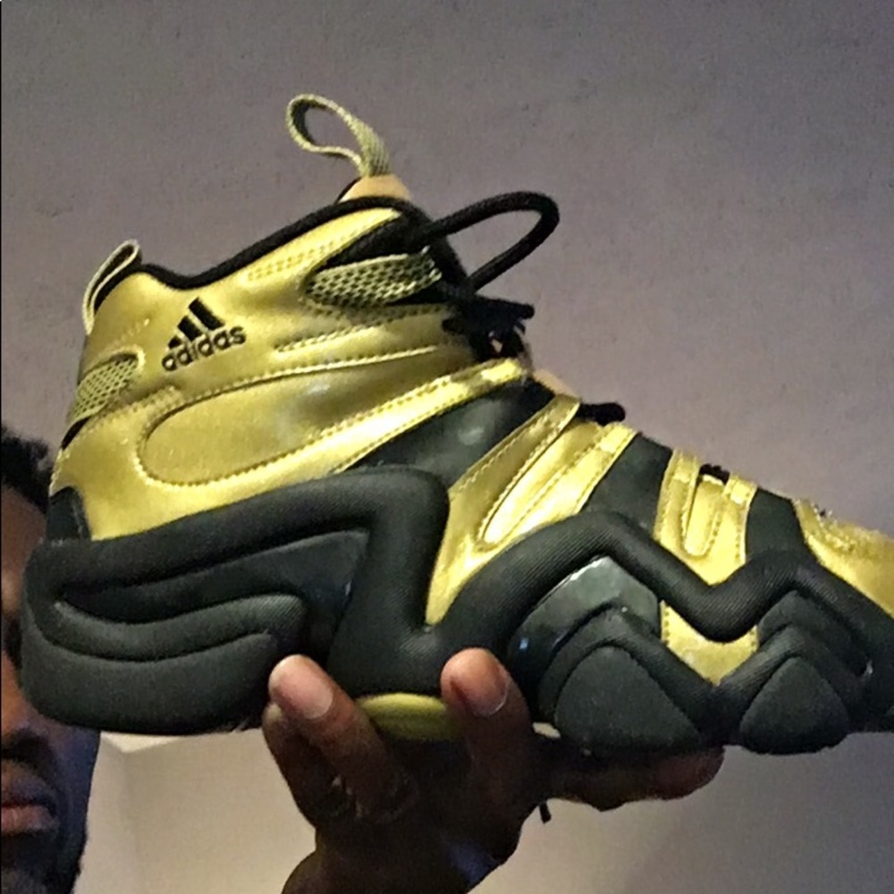 Lightly worn crazy 8 adidas